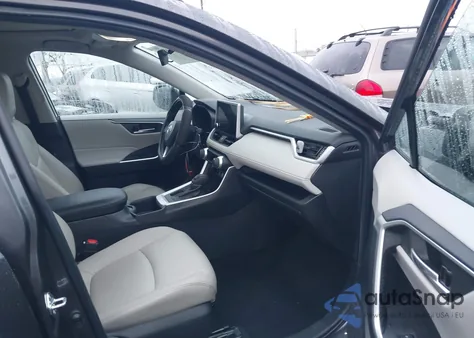 2023 Toyota Rav4 Xle z USA, uszkodzony, nr VIN 2T3W1RFV2PC223887